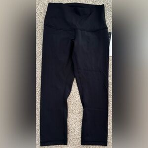 NWT Lululemon Wunder Under Crop Full-On Luxtreme size 8